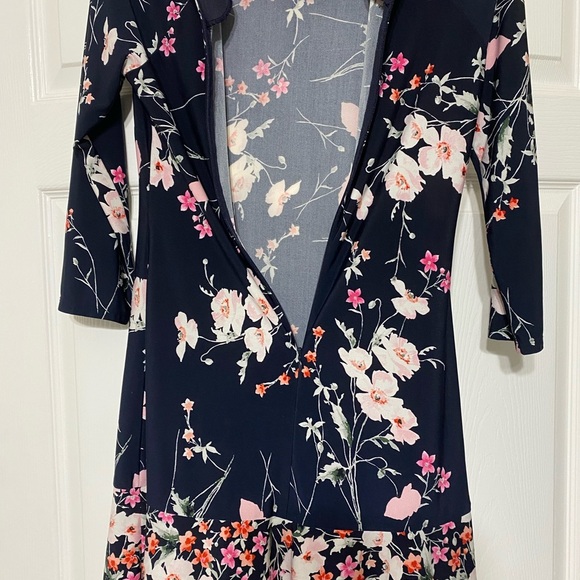 Eliza J Navy Blue Print Dress with Ruffle Hem size 4 - Picture 4 of 7